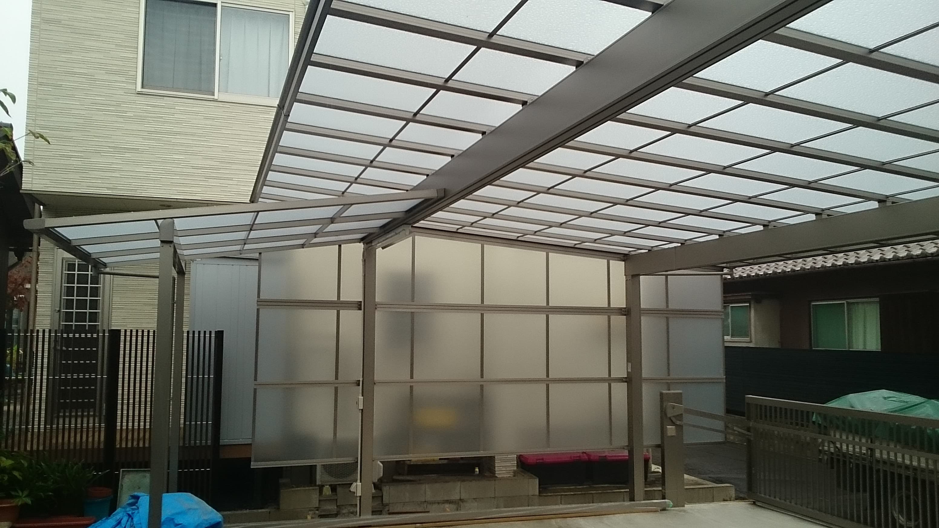 カーポート・サイクルポート新設工事 | 名古屋市緑区のエクステリア工事ならイズ美