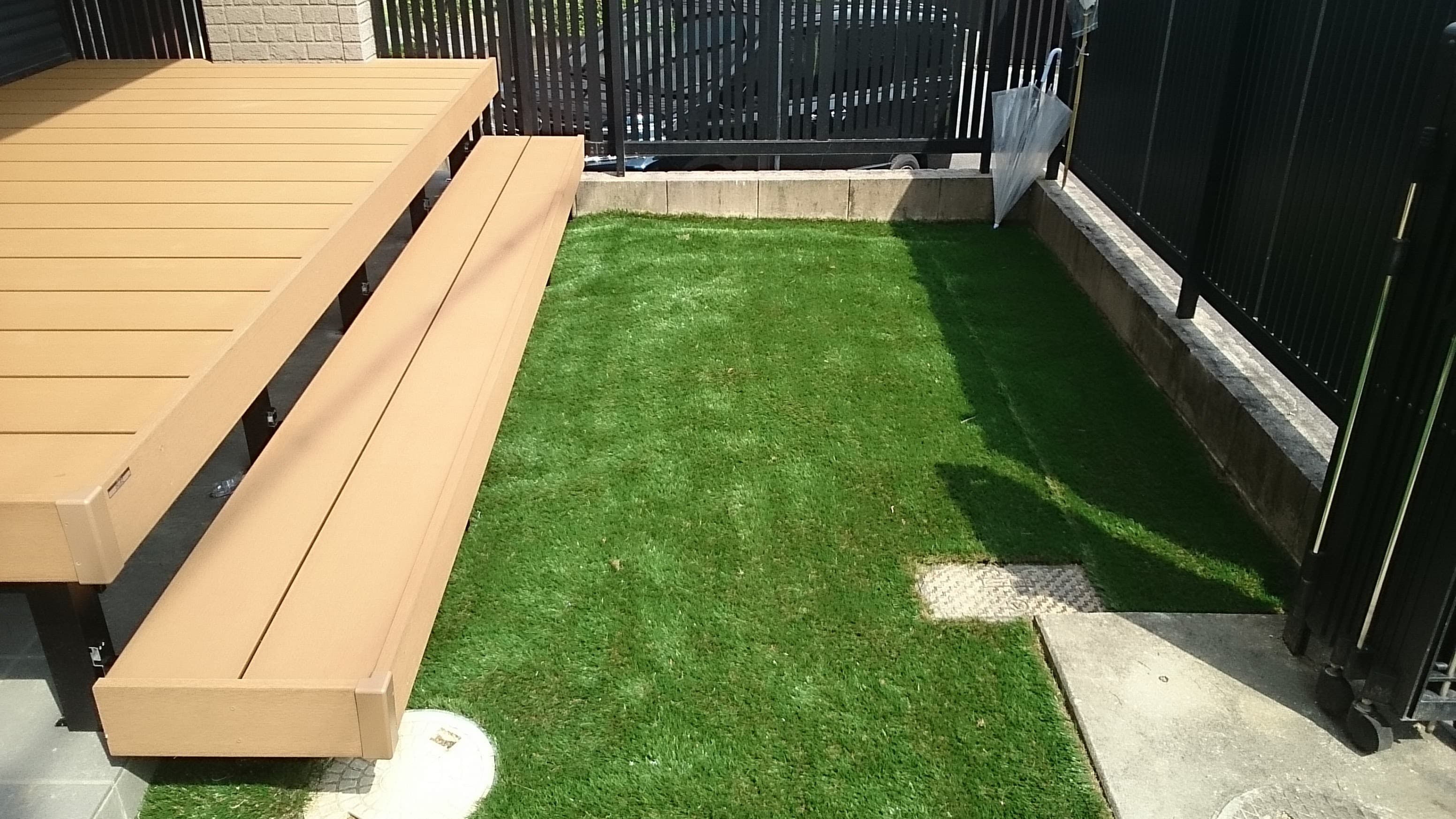 人工芝設置 | 名古屋市緑区のエクステリア工事ならイズ美