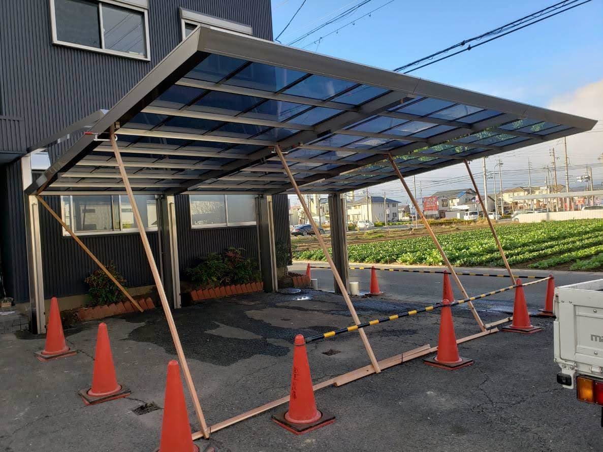 2台用カーポート新設工事 | 名古屋市緑区のエクステリア工事ならイズ美