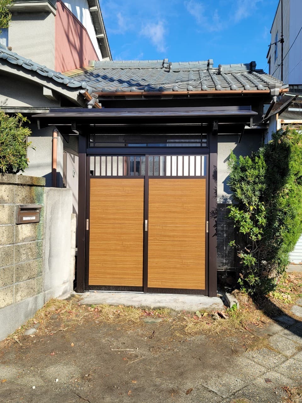 門の設置 | 名古屋市緑区のエクステリア工事ならイズ美